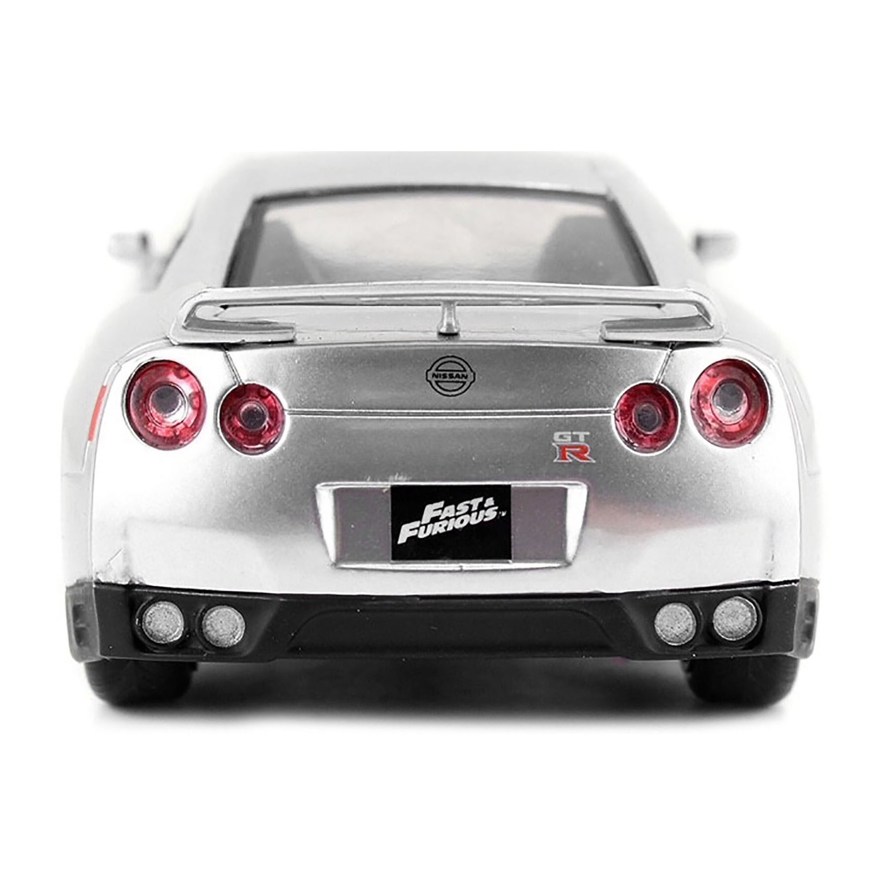 NISSAN GT-R R35 PLATA – Brian O’Conner – Rápidos y Furiosos · imagen 3