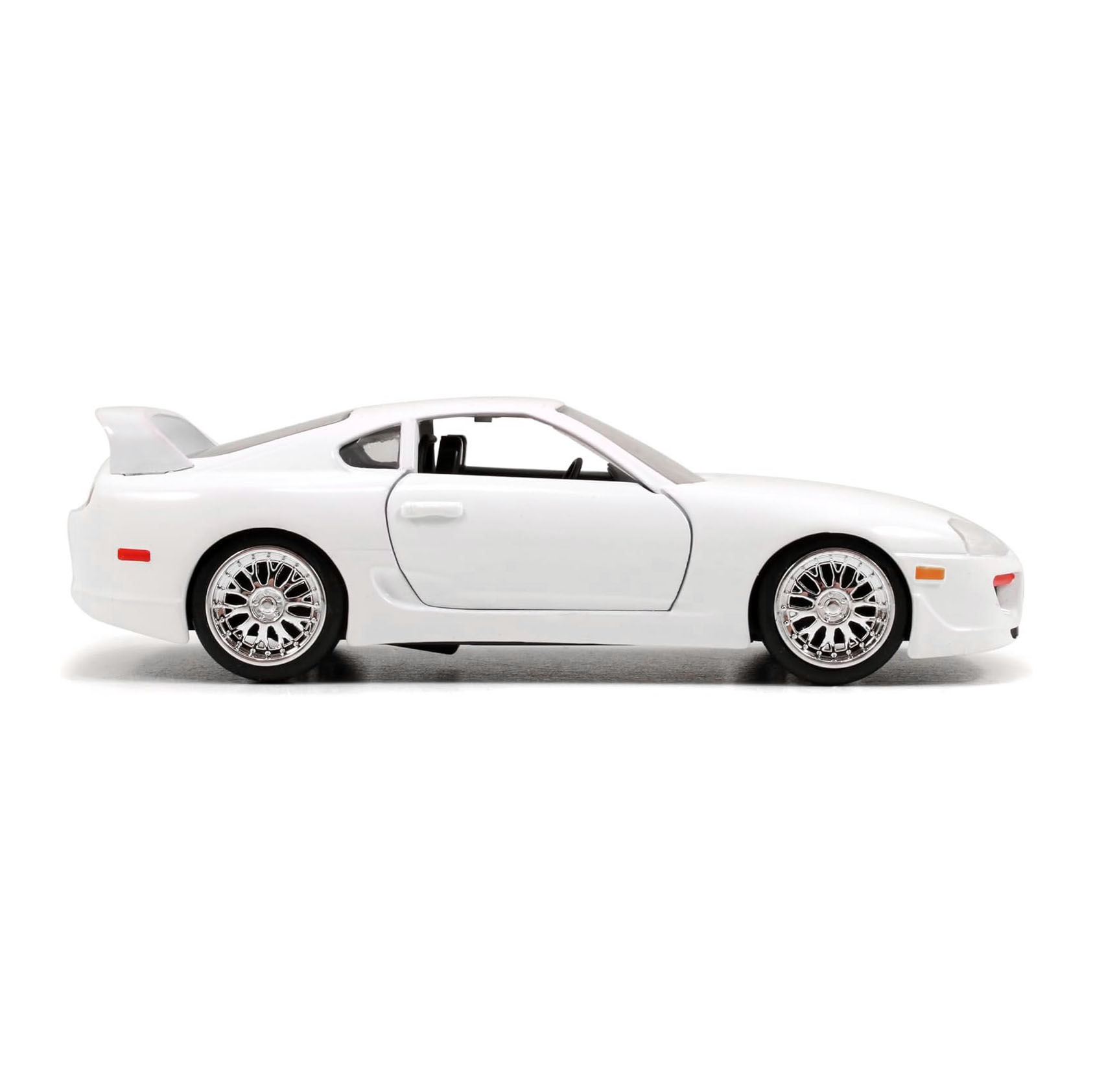 TOYOTA SUPRA - 1999 - BLANCO – Brian O’Conner – Rápidos y Furiosos · imagen 4